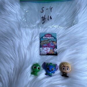Disney Doorables Series 4 Pascal, Stitch and Kristof